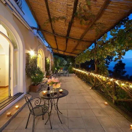 Villa Sleeps 6 Pool Air Con Wifi