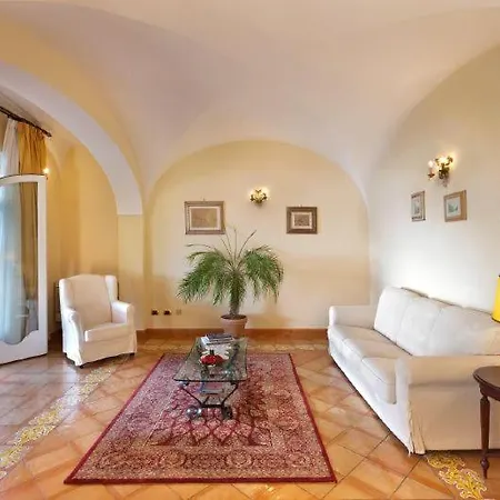 Sleeps 6 Pool Air Con Wifi Praiano