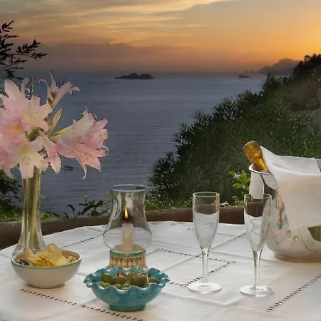 Sleeps 6 Pool Air Con Wifi Villa Praiano